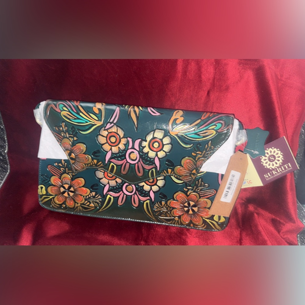 Floral Women's Clutch - Black and Pink